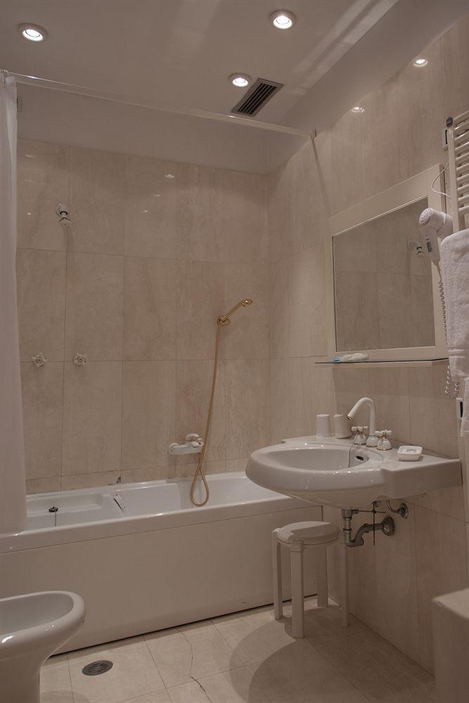 Hotel Moderno Chianciano Terme Zewnętrze zdjęcie
